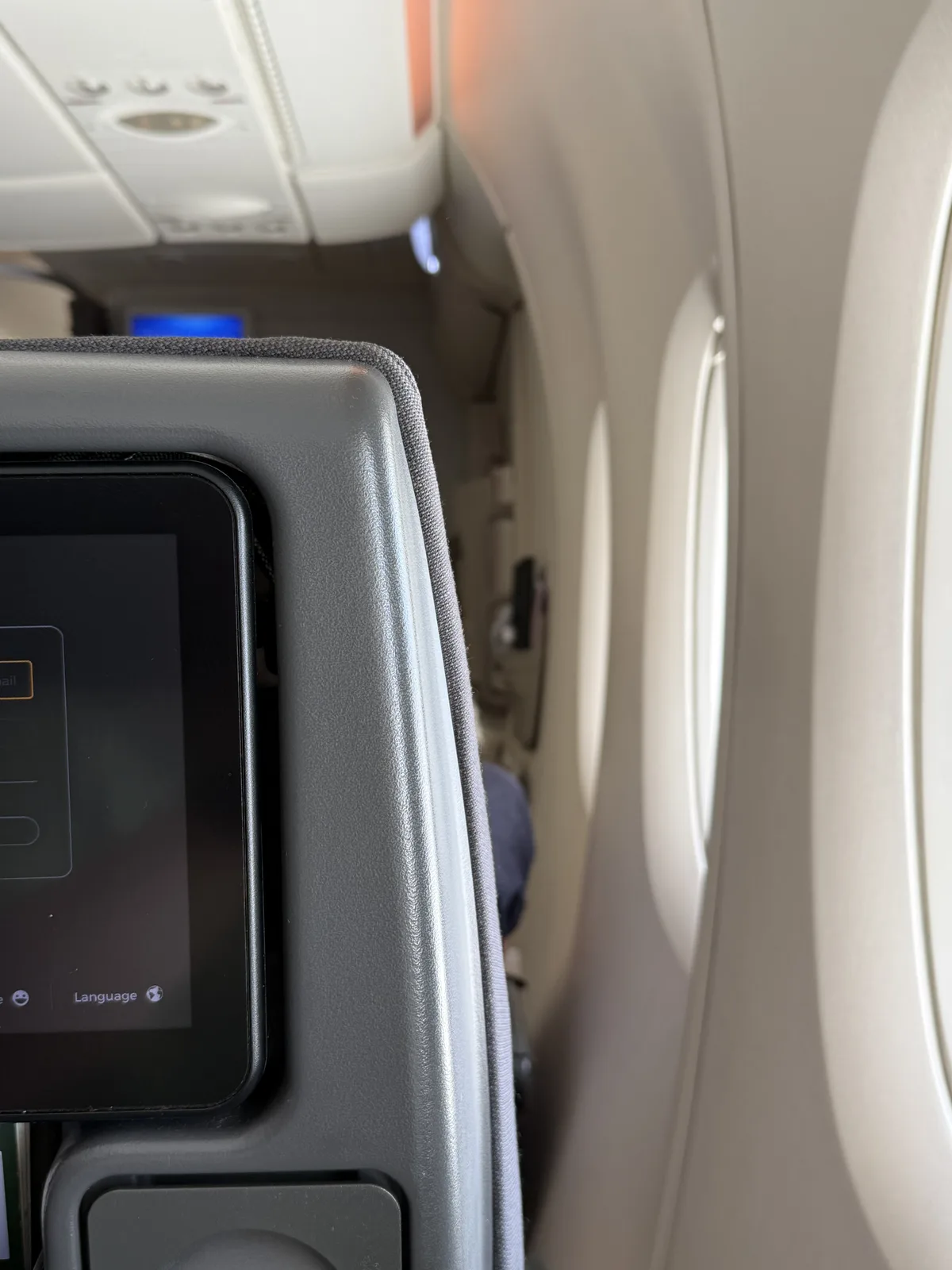 Singapore Airlines A380 window seat showing wide gap between seat and fuselage wall