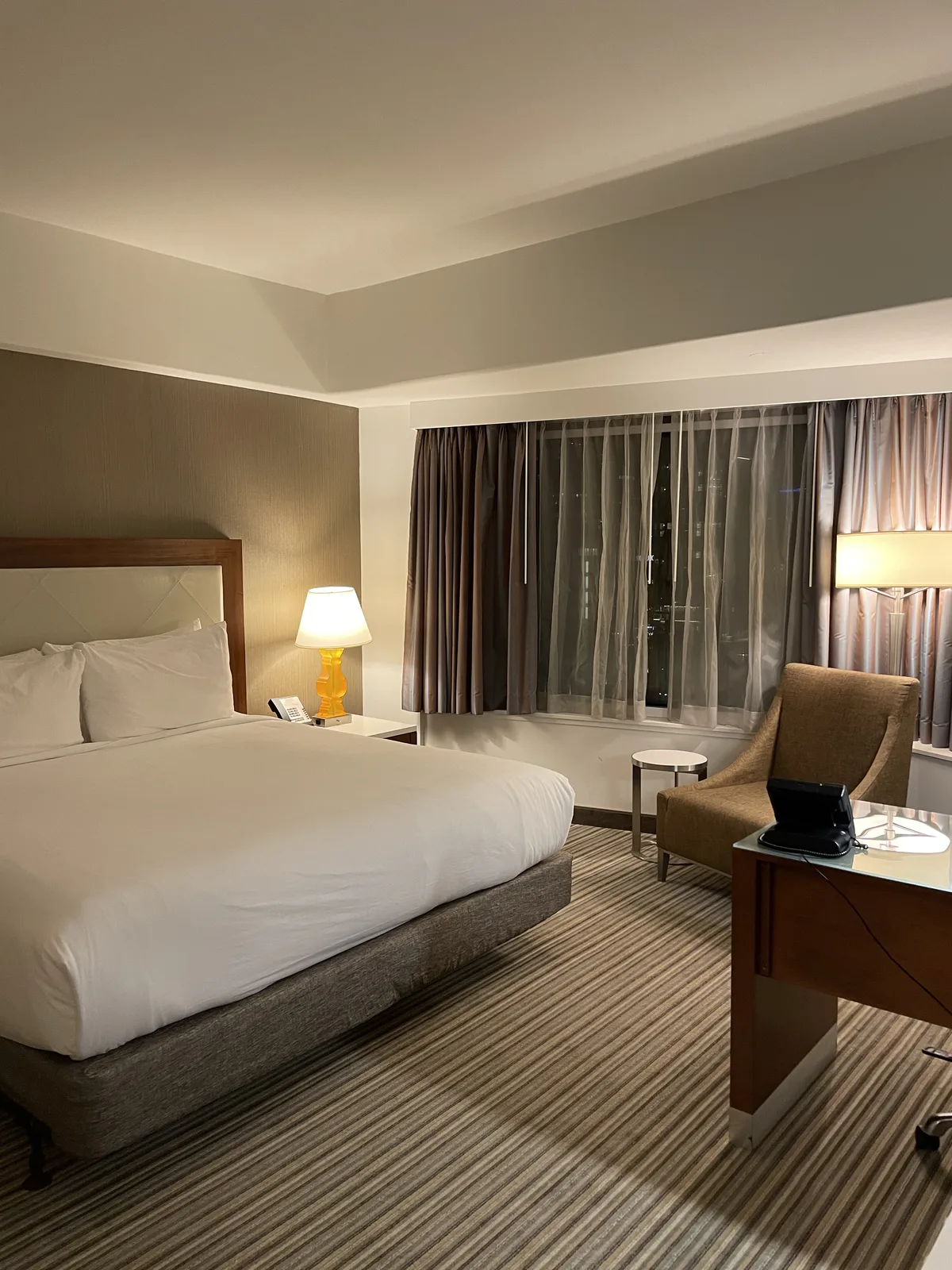 [Hotel Review] Crowne Plaza Seattle — 2-Night King Room Stay