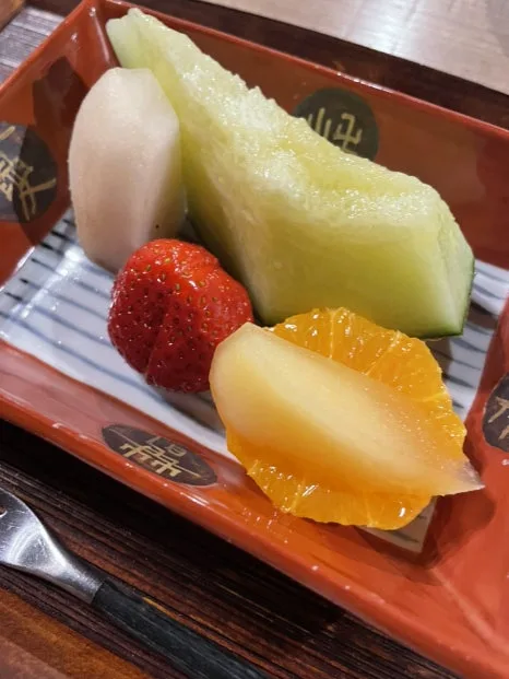 Seasonal fruit dessert course at Ikkouten kaiseki dinner