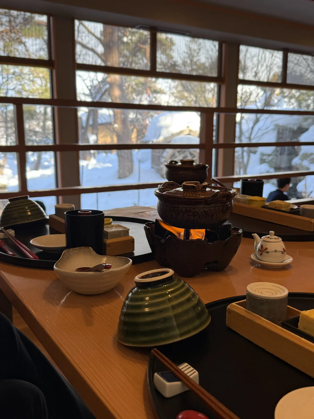 Korakuen ryokan kaiseki breakfast full spread