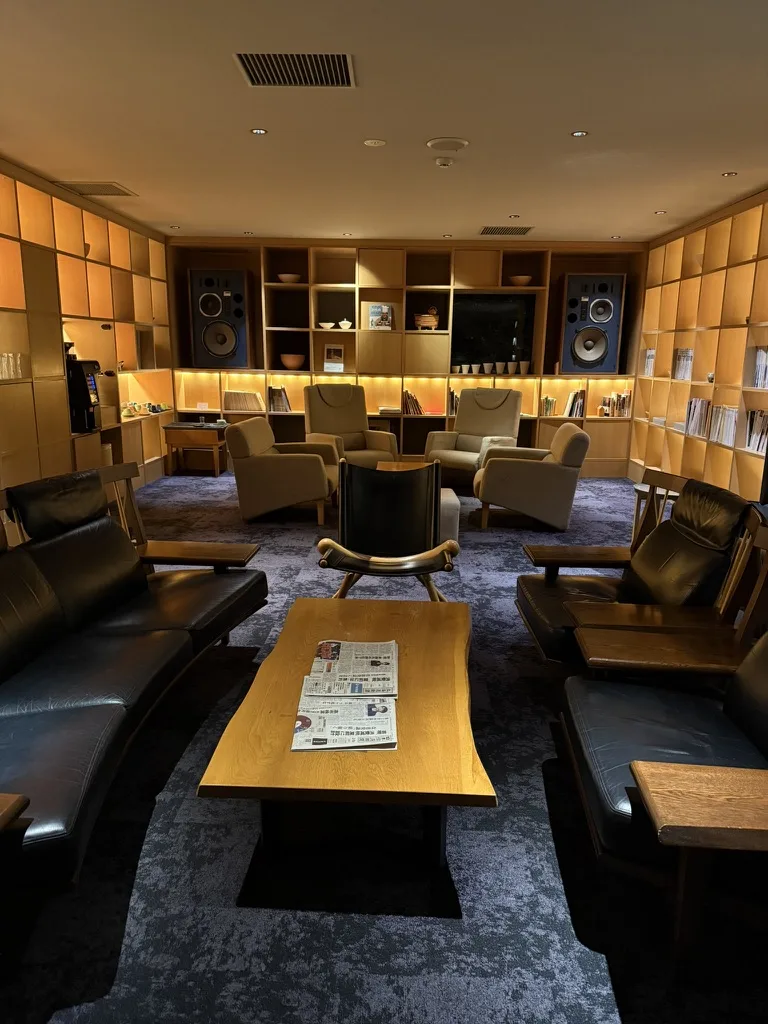 Kuriya Suizan lounge interior with leather sofas and vintage speakers
