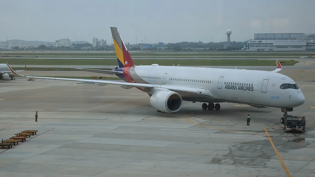 Asiana Airlines A350 at Incheon Airport