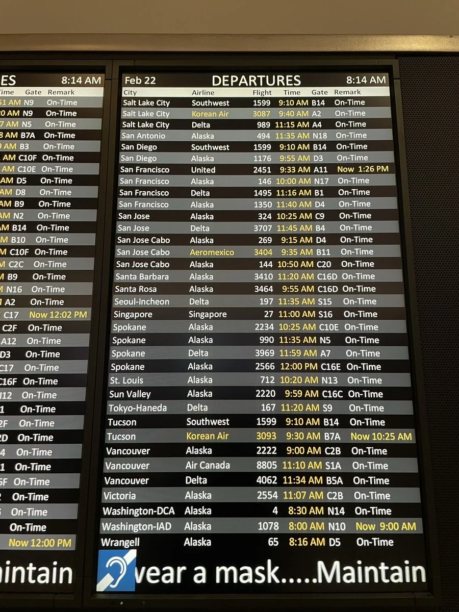시애틀 공항 출발 항공편 안내 전광판