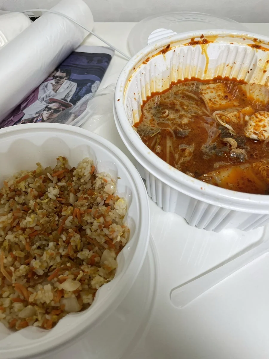새벽 1시 반, 자가격리 숙소에 도착하자마자 배달시켜 먹은 마라탕과 볶음밥